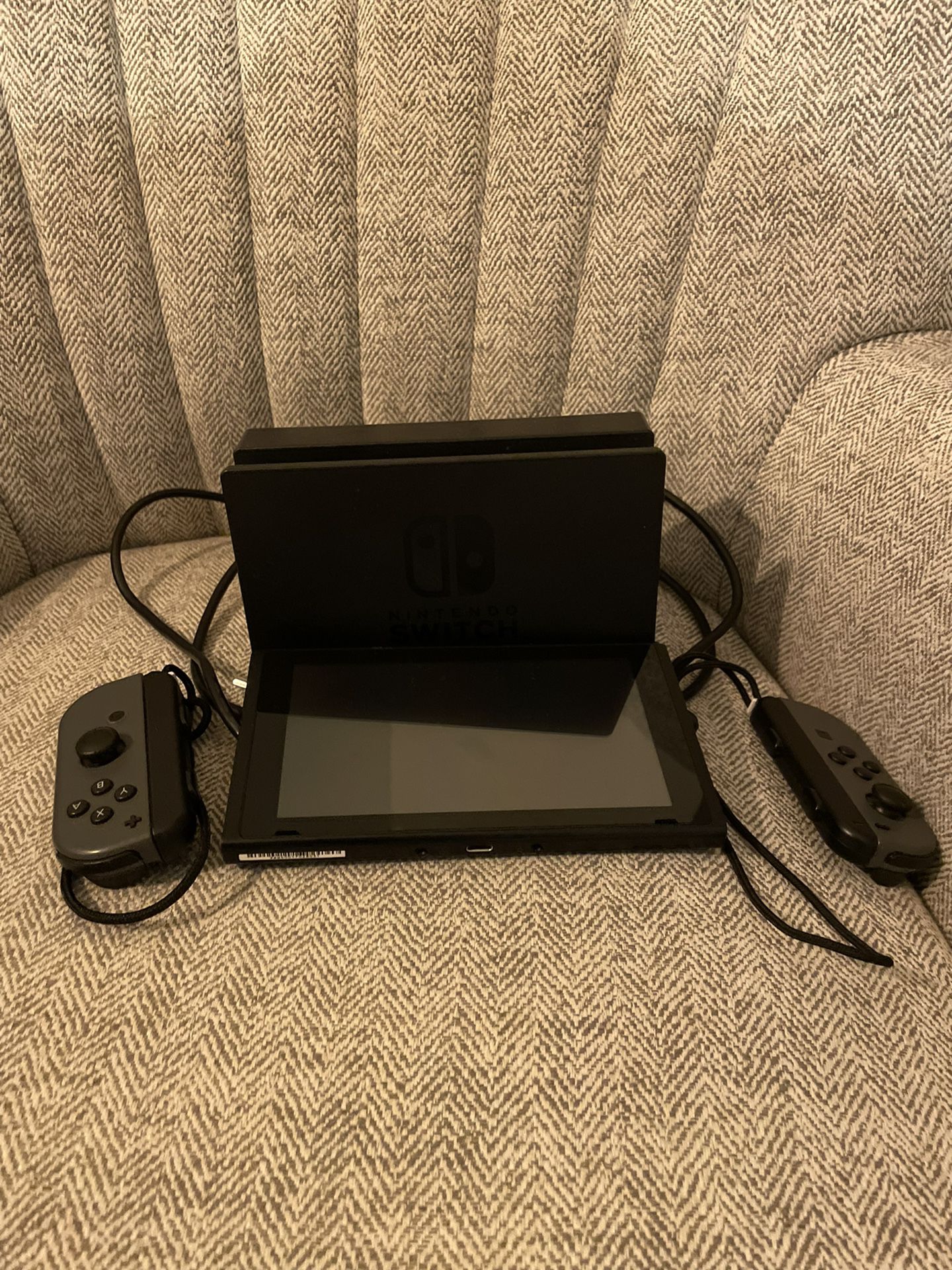 Nintendo Switch W/Controllers 