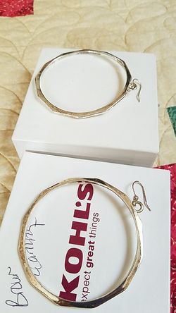 Ladies earrings