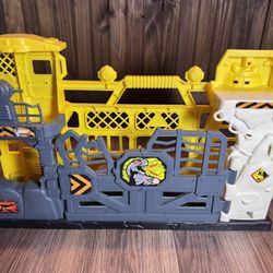 Fisher-Price Imaginext Jurassic World Yellow Outpost Gate Replacement