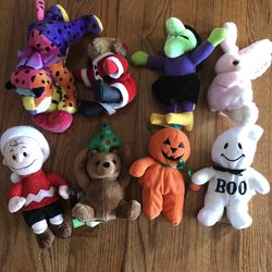 Small Holiday Stuffed Toy Lot