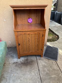 Storage cabinet