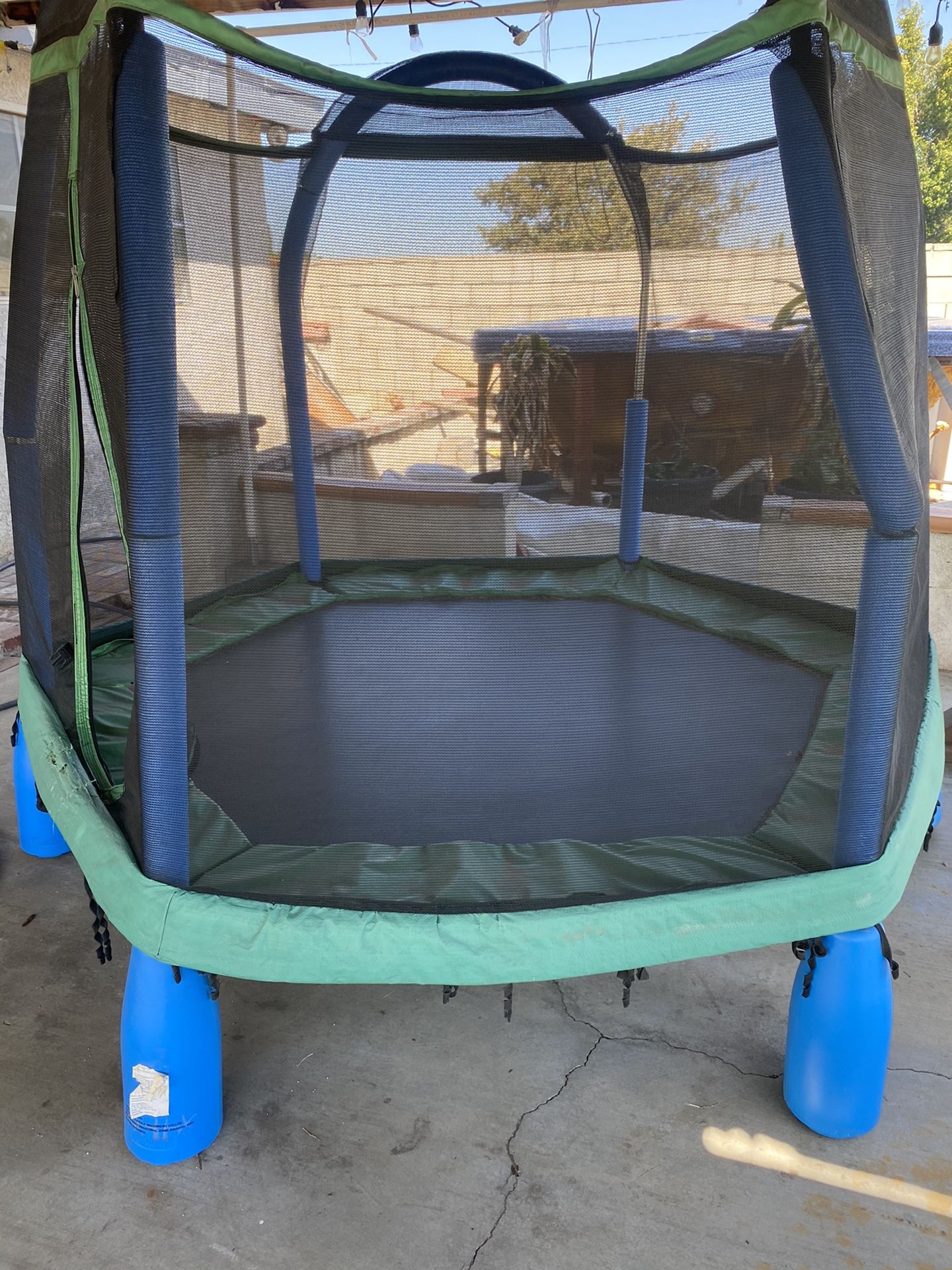 Trampoline