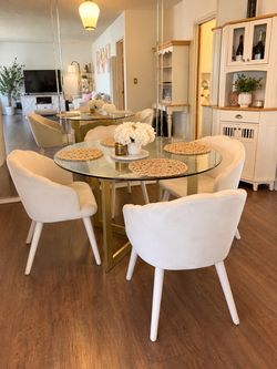 Set of 4 Cream Velvet Dining Chairs – Elegant Shell Design