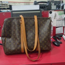 Louis Vuitton Purse Travel Bag Layway Available 10% Down If You Interested Please Make Sure You Ask For Maribel Thank You 