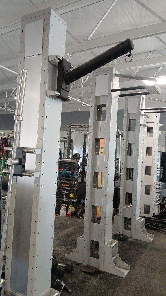 GYM EQUIPMENT BARGAIN!!  HURRY ALL THESE ITEMS FOR ONLY $800 COME FETCH NOW !