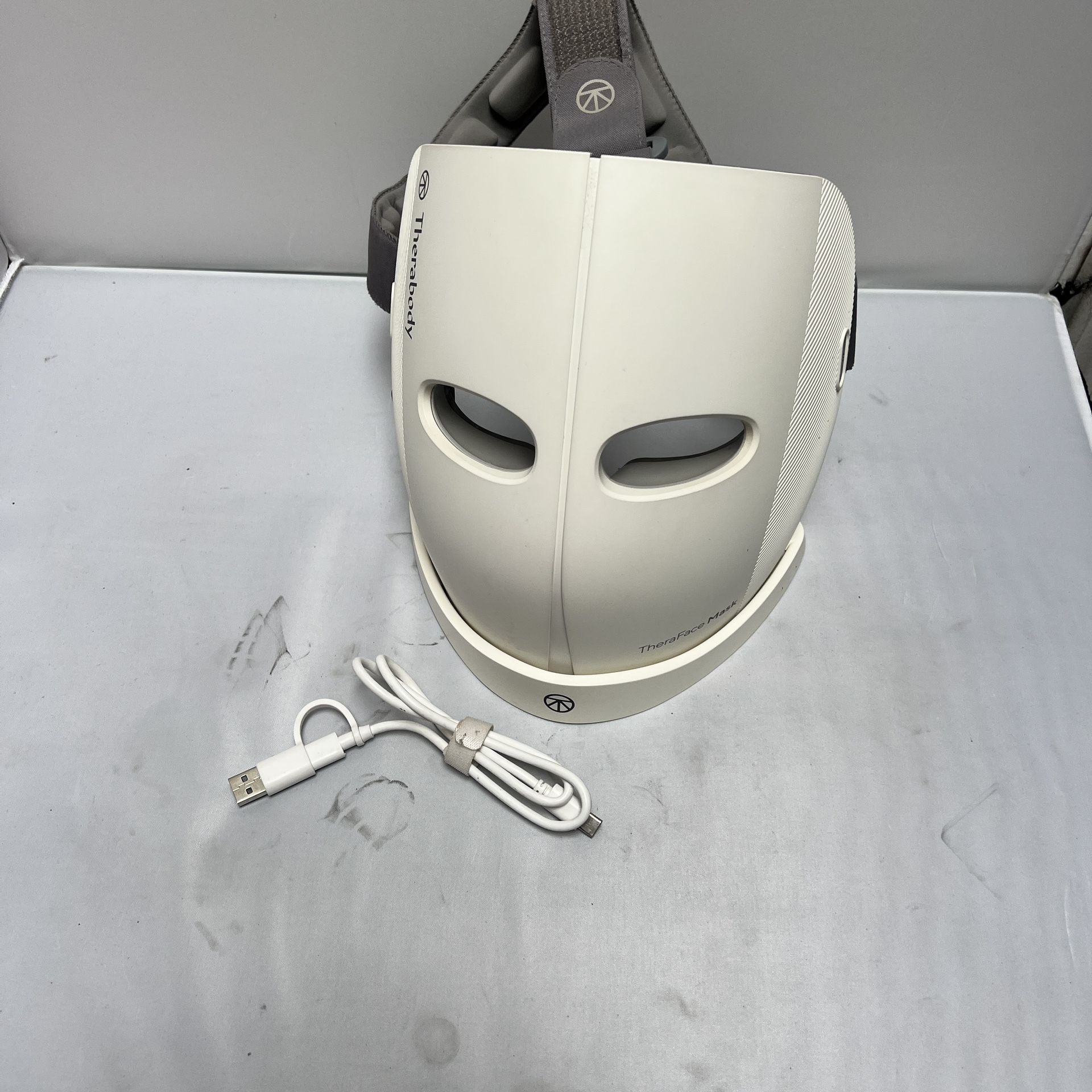 Therabody - TheraFace Vibrating Anti-Aging Skincare LED Mask