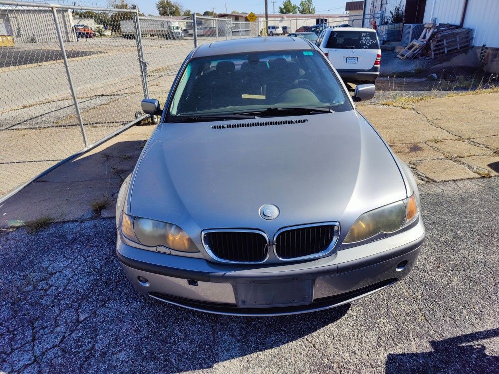 2004 BMW 325xi