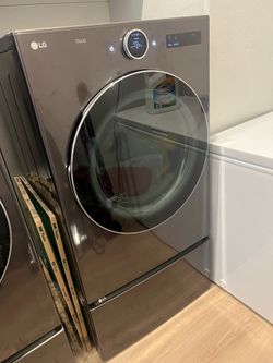 LG gas dryer with pedestal