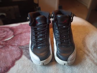 air jordan 12 retro  layoffs 2022