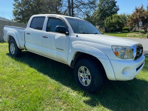 08 Toyota Tacoma - 4x4 - Long Bed
