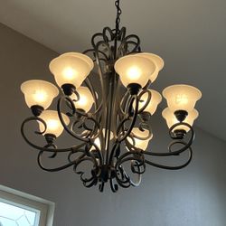 12 Light Chandler 