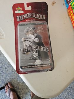 Tiger Woods collector tin with cards new