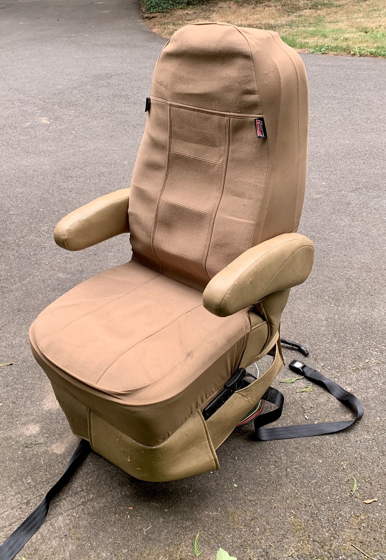 RV Motorhome Captains Chair power and swivle