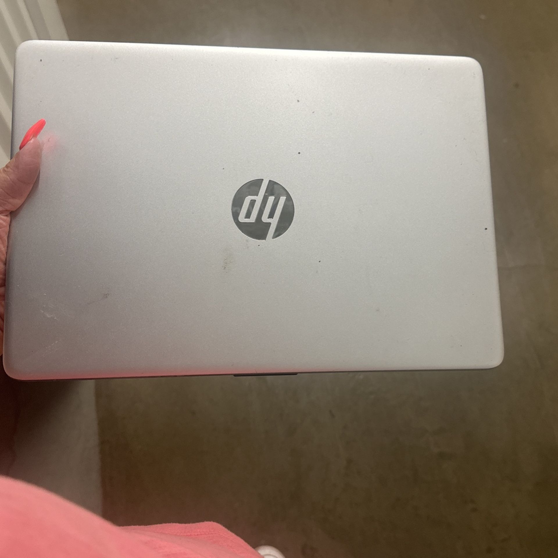 HP laptop i30