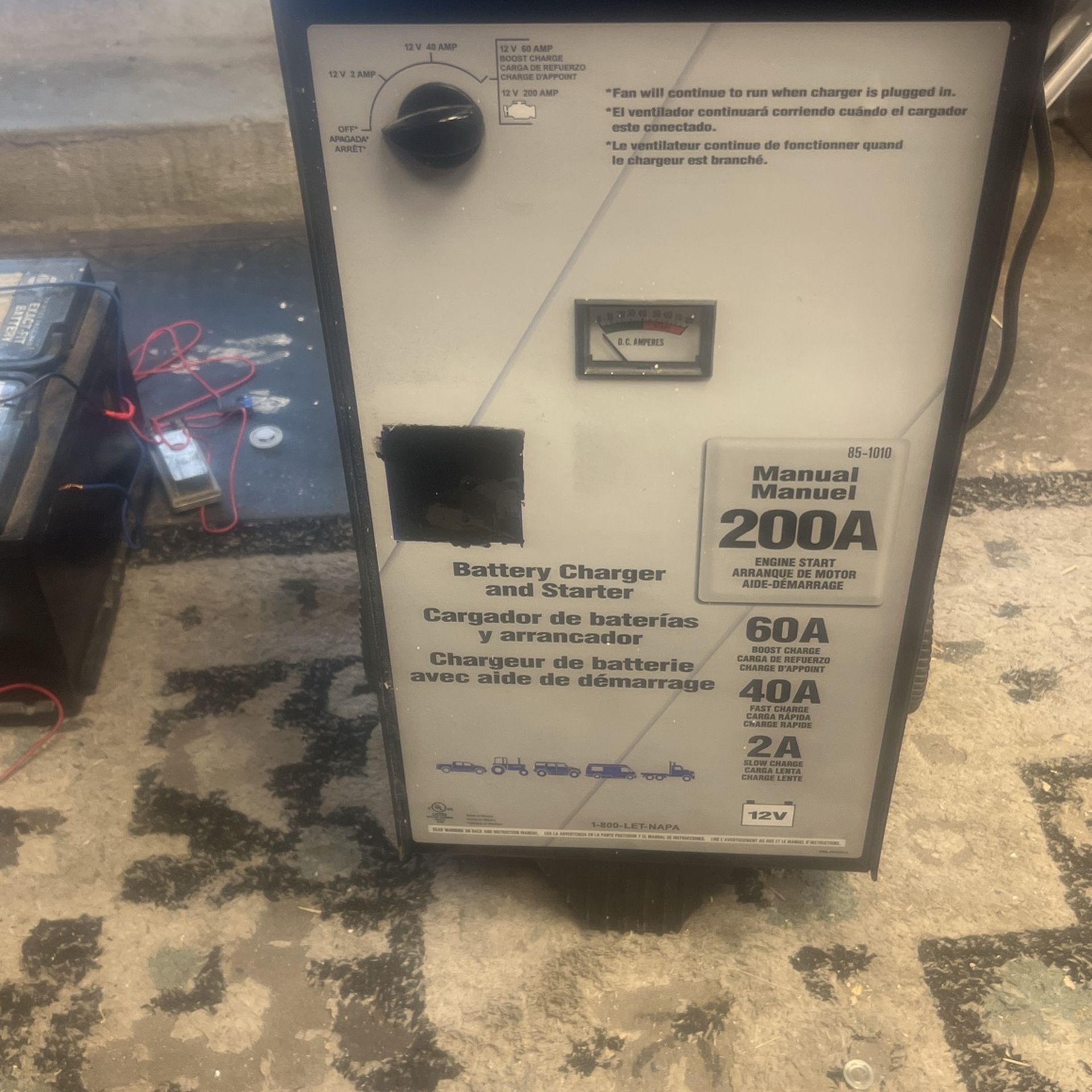 Napa 85-1010. 200amp Battery Charger