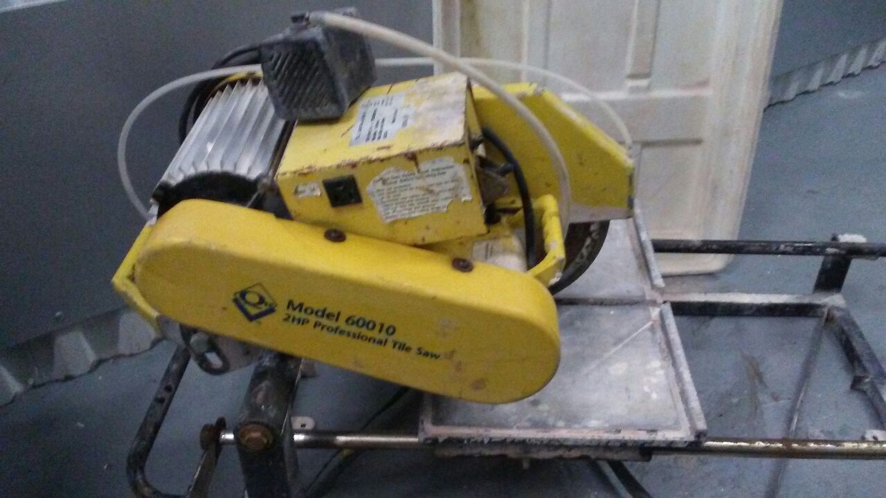 Qep model 60010 2hp professional tile saw deals