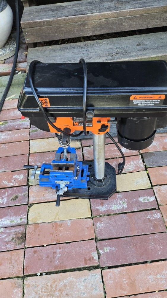 Drill Press With Vice