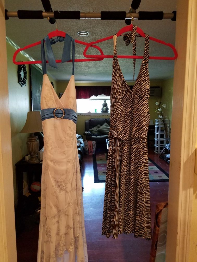 Size S halter top dress