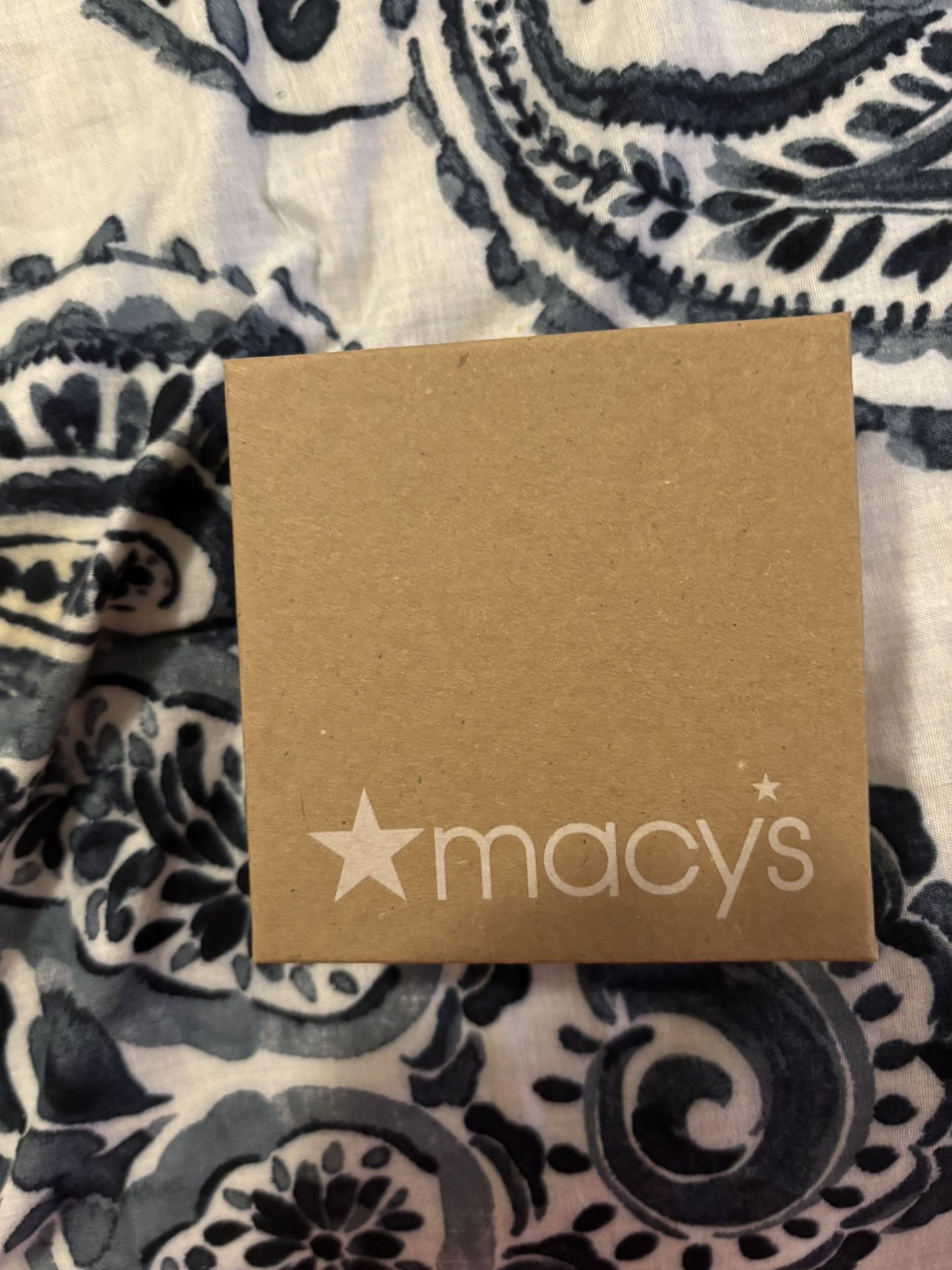 Macy’s Gift Box