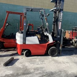 Forklift 