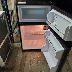 Mini Fridge With Two Doors 