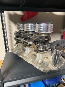 Edelbrock 3 x 2 small block Chevy intake manifold