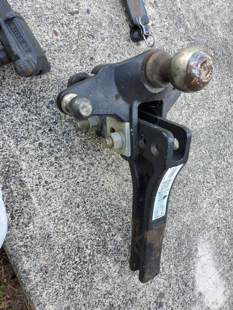 Weight Distributing Hitch