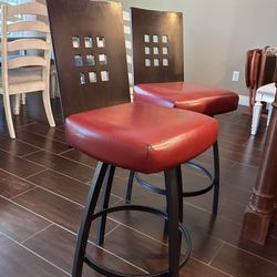 4 Barstools