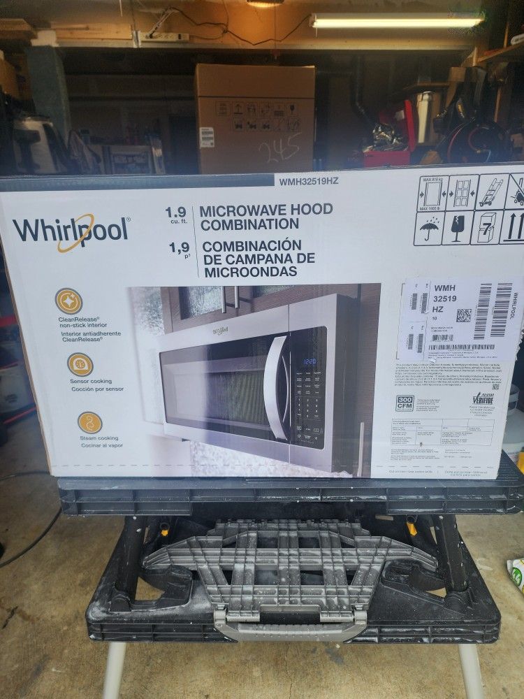 Whirlpool 1.9 Microwave New In Box