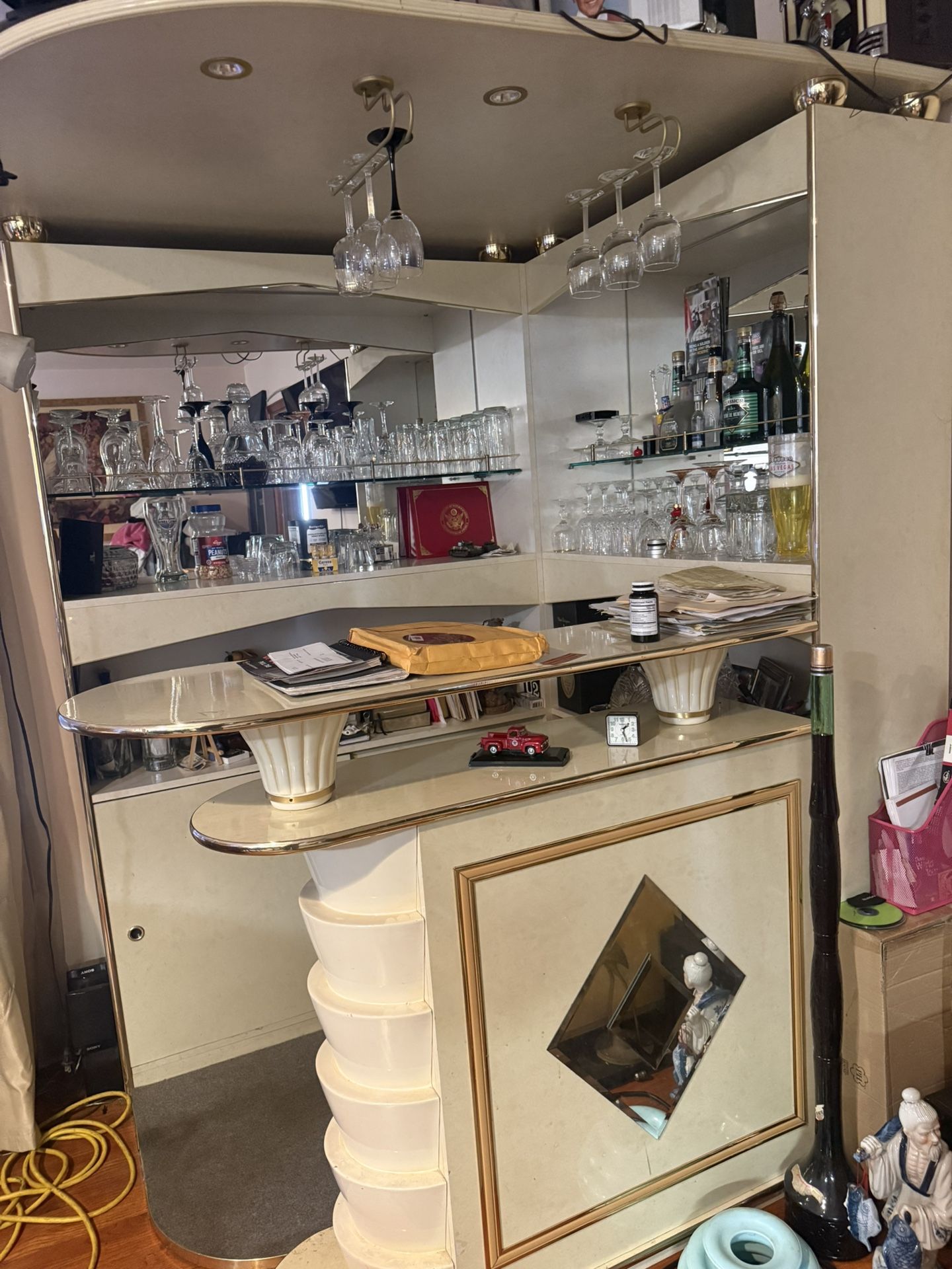 Pearl White Vintage 1990’s Bar 