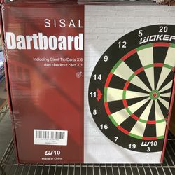 Dartboard with 6 Darts