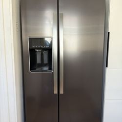 Whirlpool Refrigerator