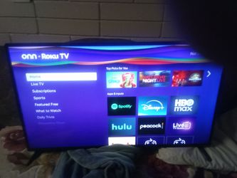 42 inch Roku onna tv like new never really used