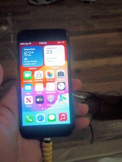 Apple iPhone SE