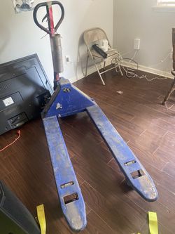 Pallet Jack 