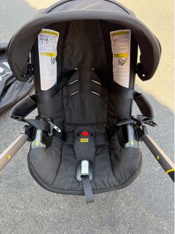 Doona car seat stroller, base and accessories!