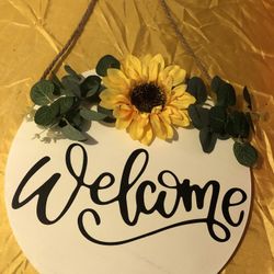 New Solid Wood Round Welcome Sign With Sunflower 