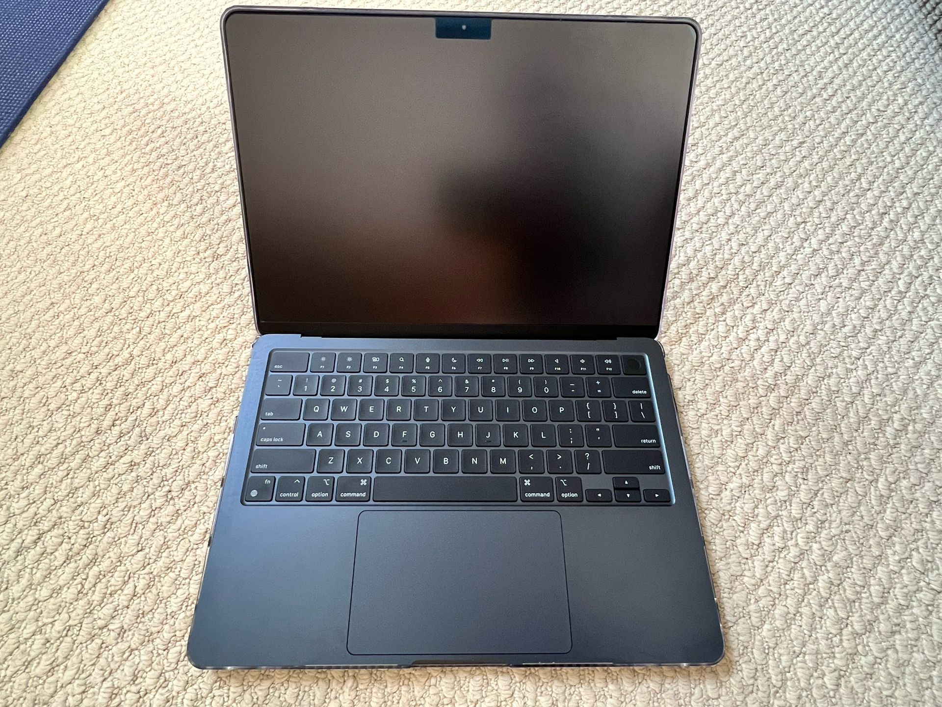MacBook Air M2 8GB 256GB (late 2022) - Midnight color
