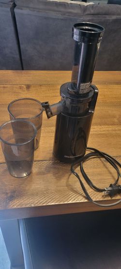 Elite Gourmet Compact Masticating Cold-Press Juicer