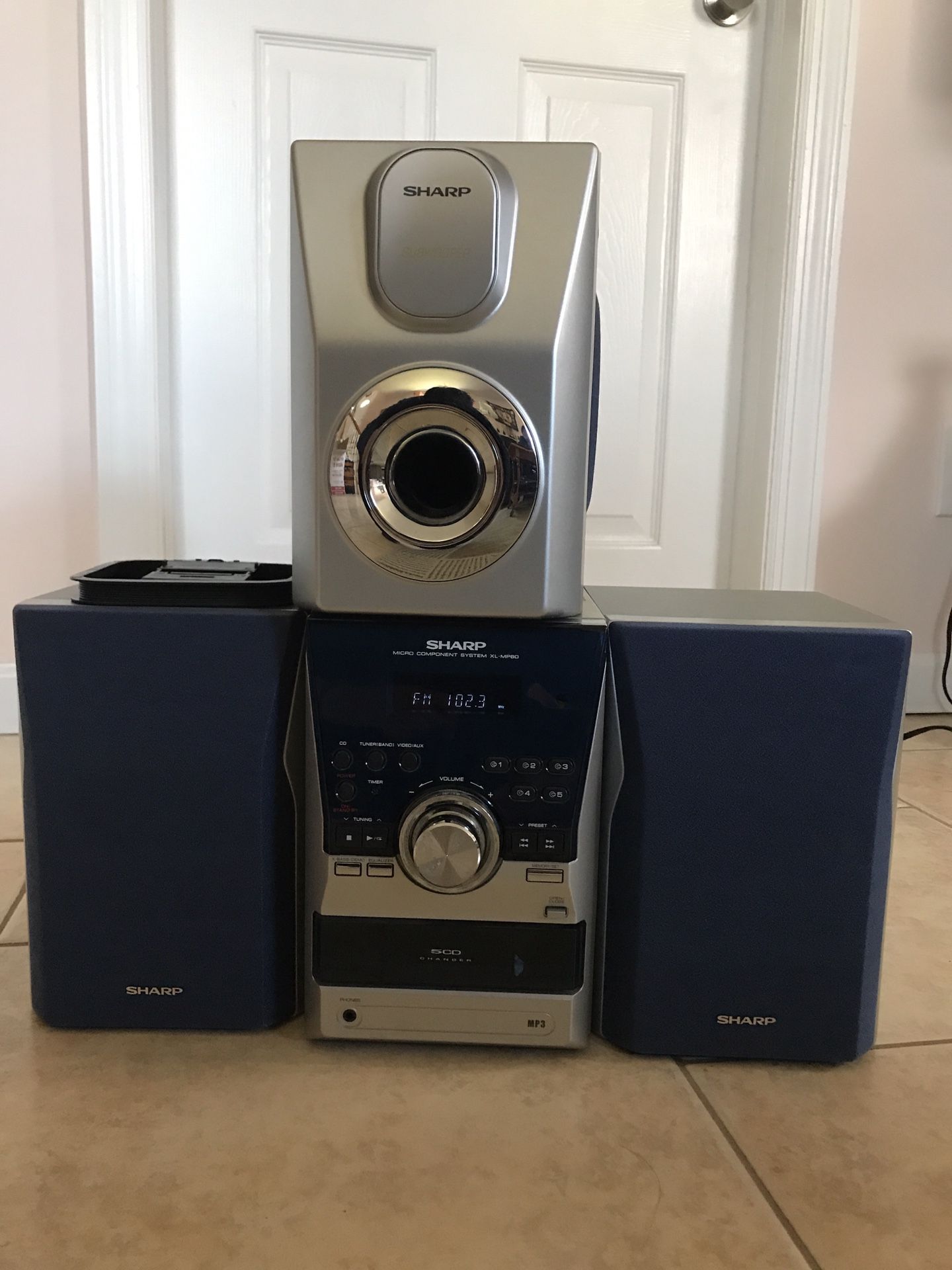 Sharp Micro Component System XL-MP60 Stereo