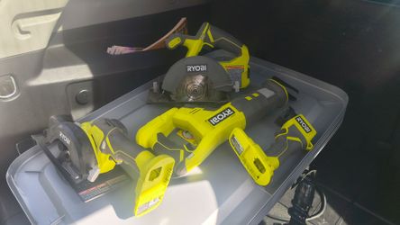Ryobi tool set