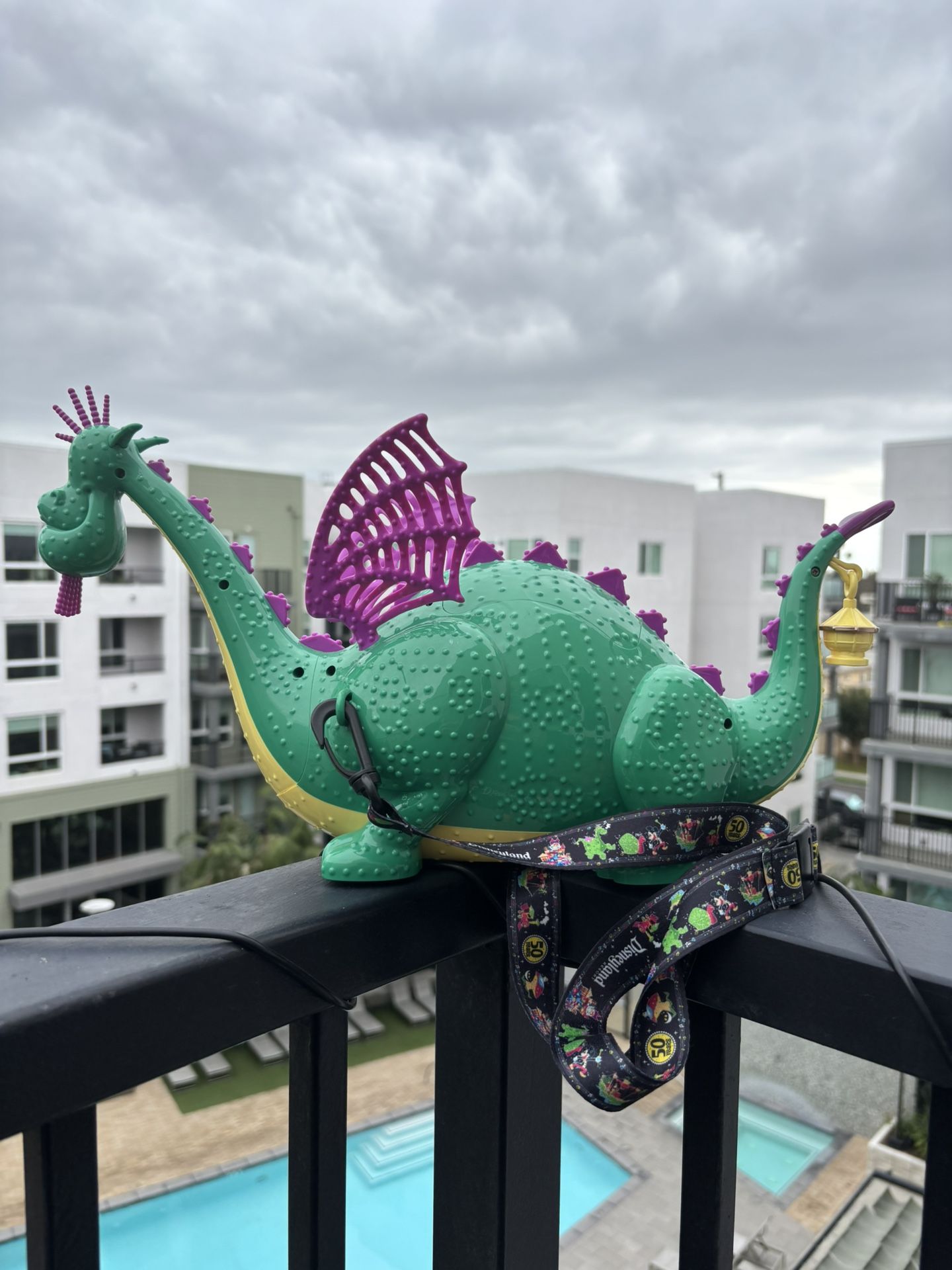 Light Up Elliot Popcorn Bucket