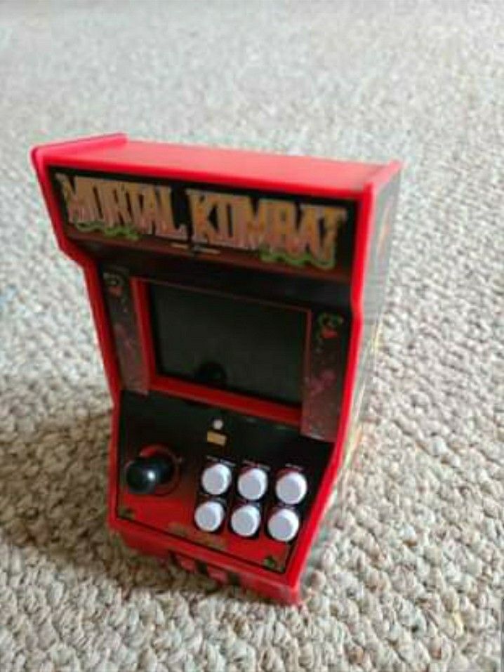 Mortal kombat - Handheld Arcade game