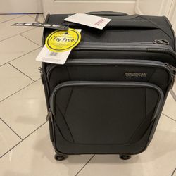 AMERICAN TOURISTER BURST MAX QUATRO SOFTSIDE SPINNER LUGGAGE CARRY-ON