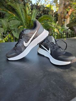 Nike Running Sneakers Black and White