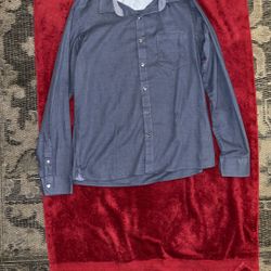 Van Heusen Never Tuck Shirt 