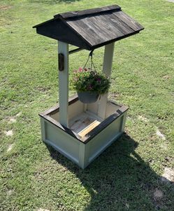Wishing Well Planter Box 