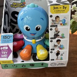 Baby Einstein Ocean Explorers Go Opus Go 4-in-1 Crawl & Chase Activity Learning Toy