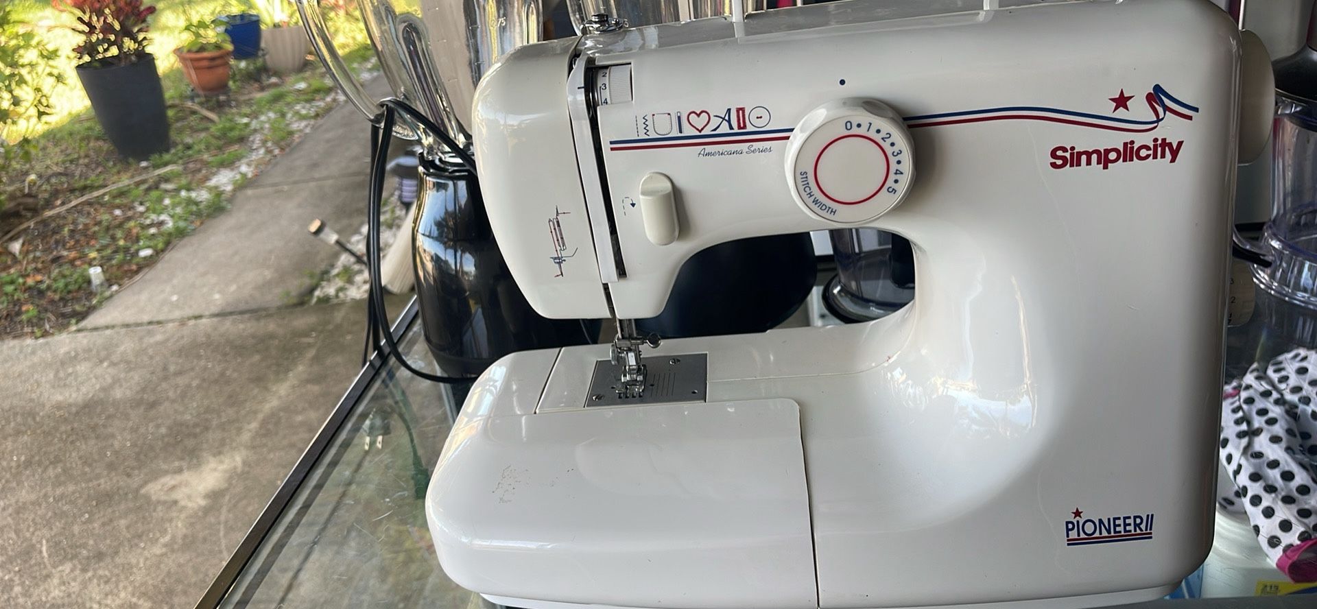Simplicity Sewing Machine
