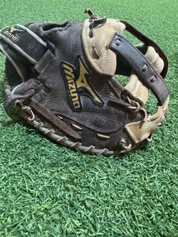 34” Mizuno Softball Catchers Glove